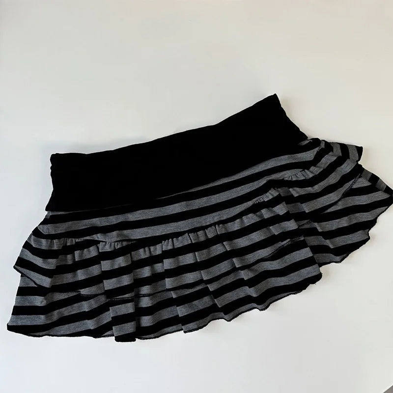 2026 Sommer Neue Damenmode Y2K Grunge Schwarz-Grau Gestreifter Rüschen-Minirock Hoher Bund Elastischer Bund Enger A-Linien-Rock