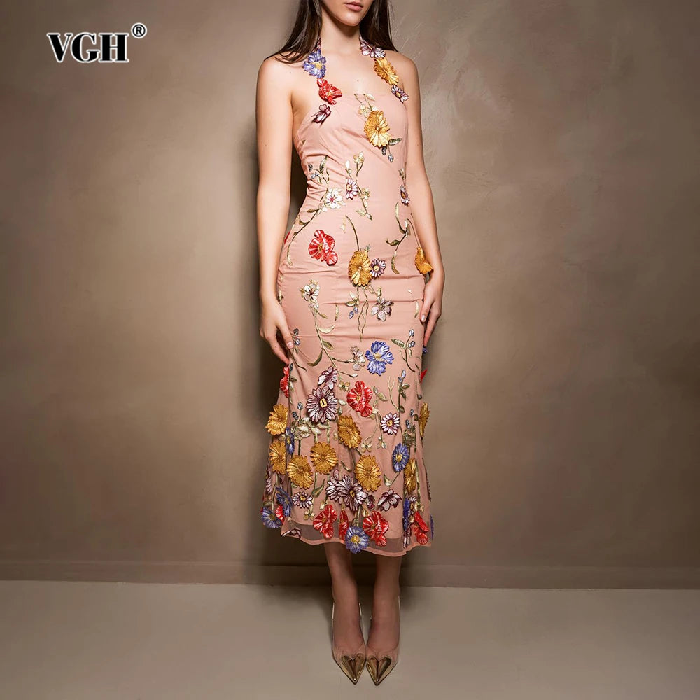 VGH Elegant Art Exhibition Halter Dress for Women