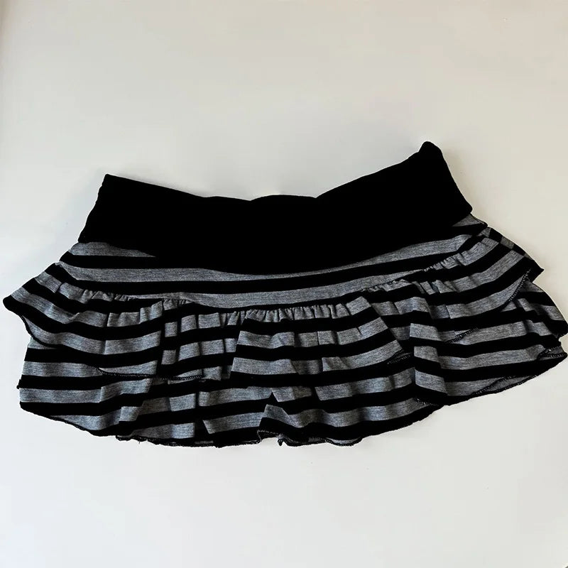 2026 Sommer Neue Damenmode Y2K Grunge Schwarz-Grau Gestreifter Rüschen-Minirock Hoher Bund Elastischer Bund Enger A-Linien-Rock